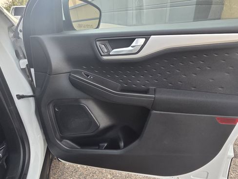 Used 2020 Ford Escape SE AWD/4WD image 21