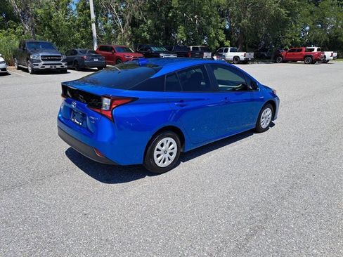 Used 2021 Toyota Prius L Eco image 4