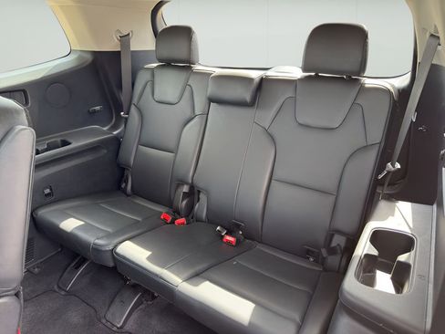 Used 2025 Kia Telluride S image 12
