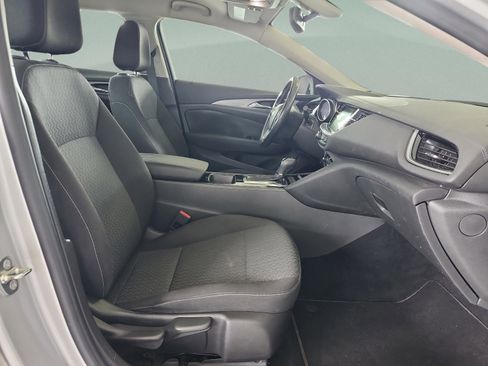 Used 2018 Buick Regal Preferred w/ Sights and Sounds Package AWD/4WD image 19