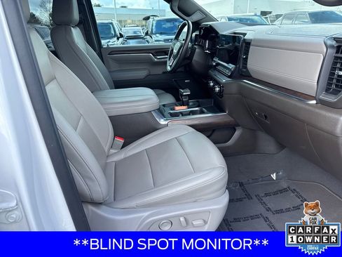 Used 2023 GMC Sierra 1500 SLT w/ SLT Premium Package image 14