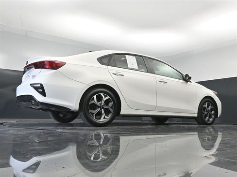 Used 2019 Kia Forte LXS FWD image 31