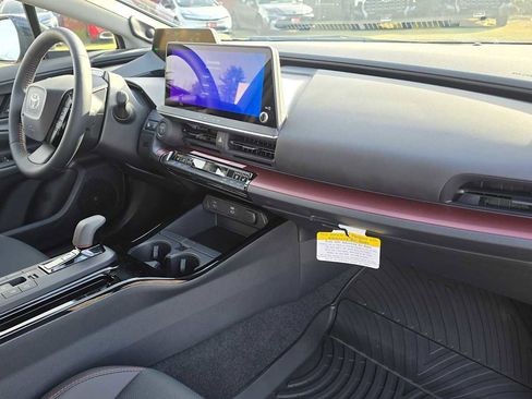 New 2025 Toyota Prius XSE Premium image 11