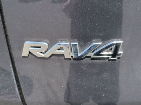 Used 2024 Toyota RAV4 XLE image 8