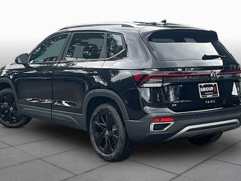 New 2026 Volkswagen Taos SE FWD image 12