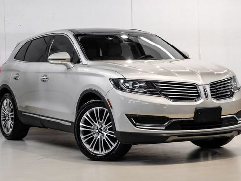 Used 2017 Lincoln MKX Reserve w/ Lincoln MKX Climate Package FWD image 7
