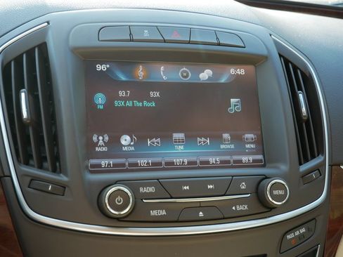 Used 2016 Buick Regal AWD image 20