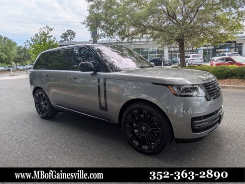 Used 2023 Land Rover Range Rover SE AWD/4WD image 1
