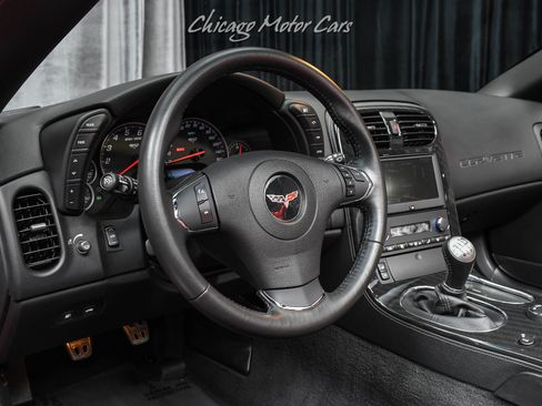 Used 2013 Chevrolet Corvette 427 w/ 1SB Preferred Equipment Group RWD image 8