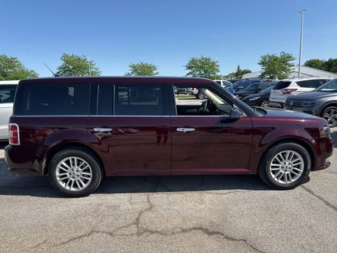 Used 2019 Ford Flex SEL w/ Equipment Group 202A AWD/4WD image 8