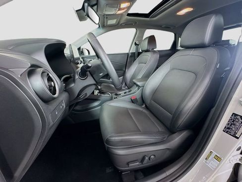 Certified 2023 Hyundai Kona Limited AWD/4WD image 18