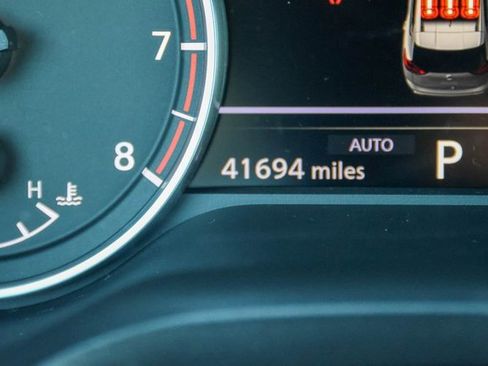 Used 2025 Nissan Rogue SV image 31