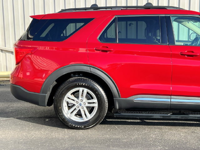 Used 2024 Ford Explorer XLT w/ Class IV Trailer Tow Package AWD/4WD image 35