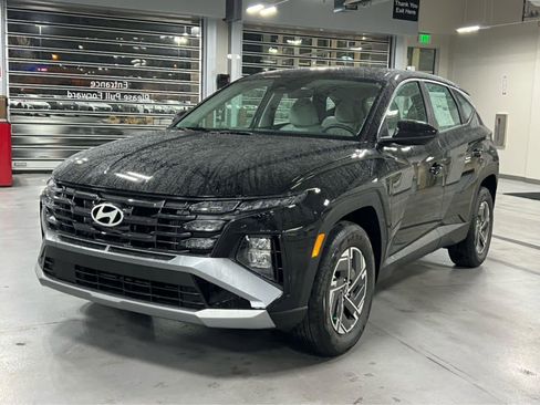 New 2026 Hyundai Tucson Blue SE w/ Tow & Go Package AWD/4WD image 2