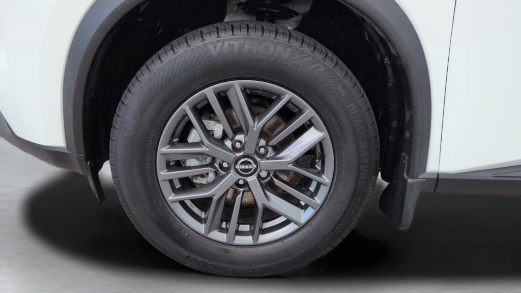 Certified 2023 Nissan Rogue S FWD image 24