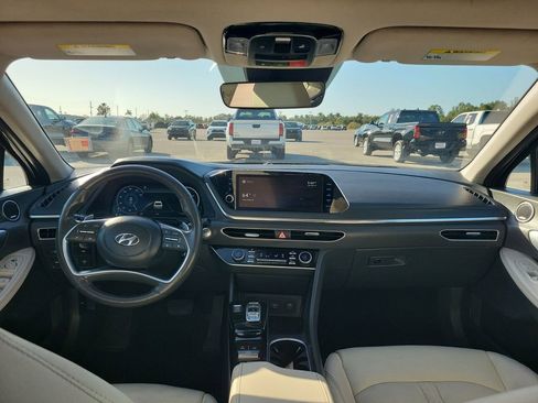 Used 2022 Hyundai Sonata Limited image 10