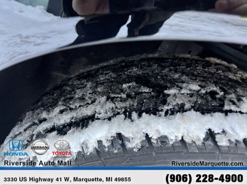 Used 2024 Chevrolet Traverse RS w/ LPO, Floor Liner Package image 12