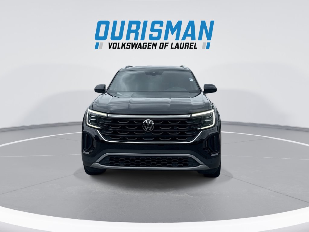 Used 2024 Volkswagen Atlas Cross Sport SE FWD image 3