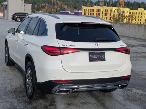 Used 2026 Mercedes-Benz GLC 300 4MATIC image 8