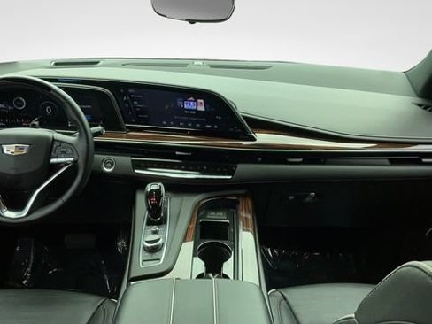 Used 2023 Cadillac Escalade Premium Luxury AWD/4WD image 9
