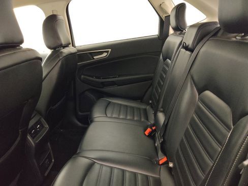 Used 2020 Ford Edge SEL FWD image 18