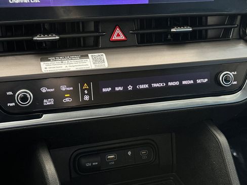 Used 2023 Kia Sportage EX FWD image 20