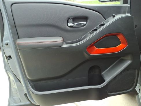 Used 2022 Nissan Frontier PRO-4X w/ Off-Road Protection Package image 13