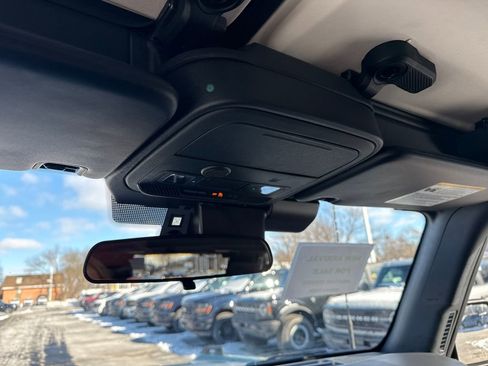 Used 2025 Ford Bronco Big Bend image 39