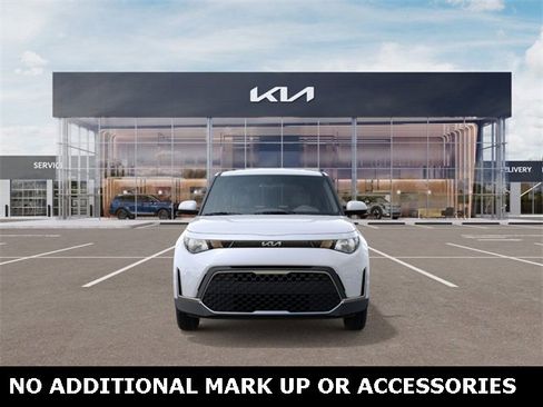 New 2025 Kia Soul LX w/ LX Technology Package image 2