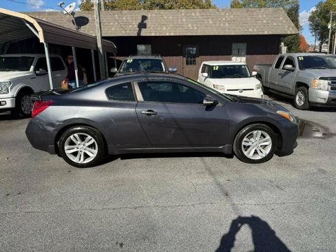 Used 2011 Nissan Altima 2.5 S w/ 2.5S Premium Pkg FWD image 3