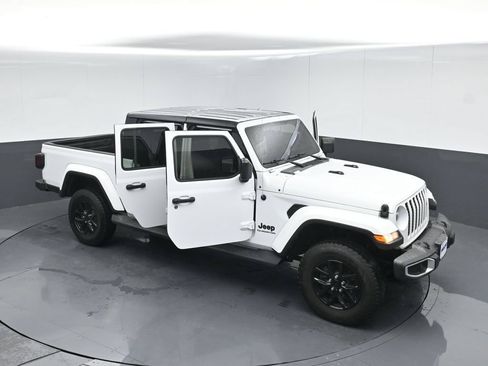 Used 2021 Jeep Gladiator Sport AWD/4WD image 58