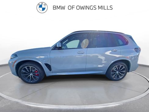 New 2026 BMW X5 xDrive50e image 5