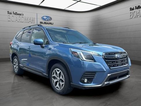 Used 2024 Subaru Forester Premium AWD/4WD image 2