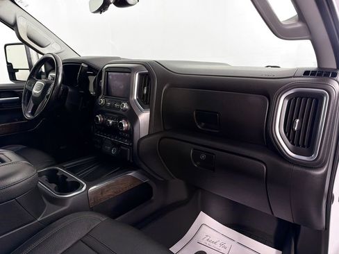 Used 2021 GMC Sierra 3500 Denali w/ Denali Ultimate Package image 31