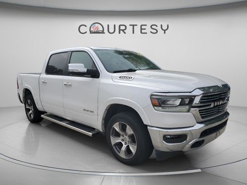 Certified 2021 RAM 1500 Laramie AWD/4WD image 4