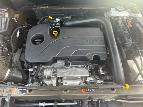Used 2024 Chevrolet Equinox LT FWD image 59