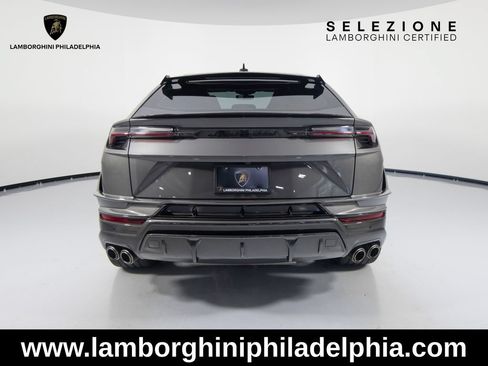 Used 2024 Lamborghini Urus Performante AWD/4WD image 6