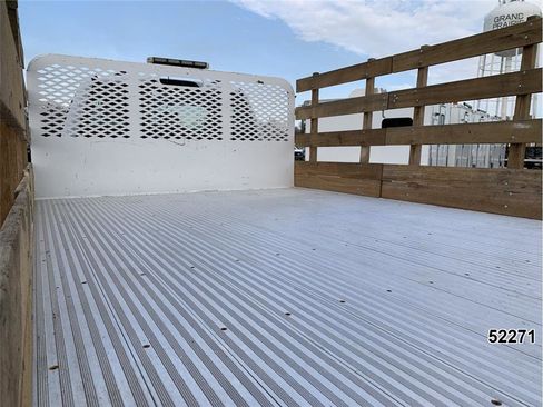 Used 2022 Ford F450 XL w/ Power Equipment Group image 9