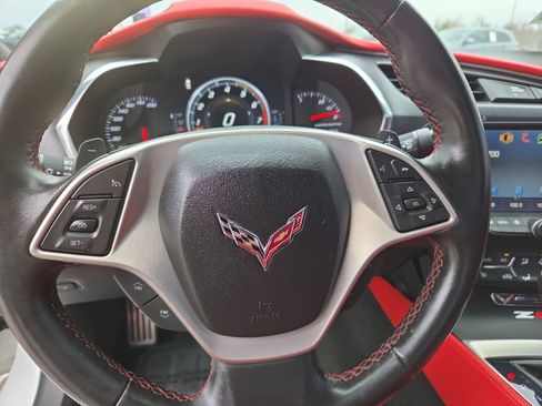 Used 2015 Chevrolet Corvette Stingray Z51 w/ 3LT Preferred Equipment Group image 27
