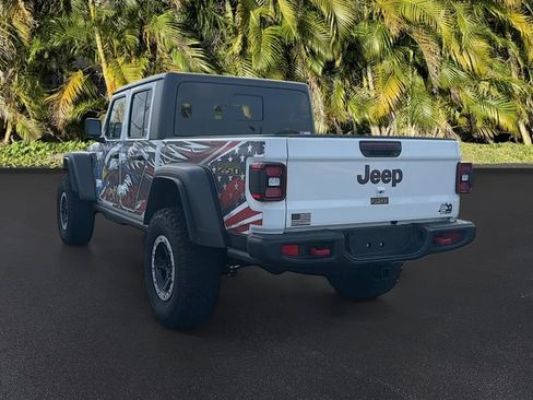 Used 2026 Jeep Gladiator Rubicon w/ Steel Power Dome Hood Package AWD/4WD image 8