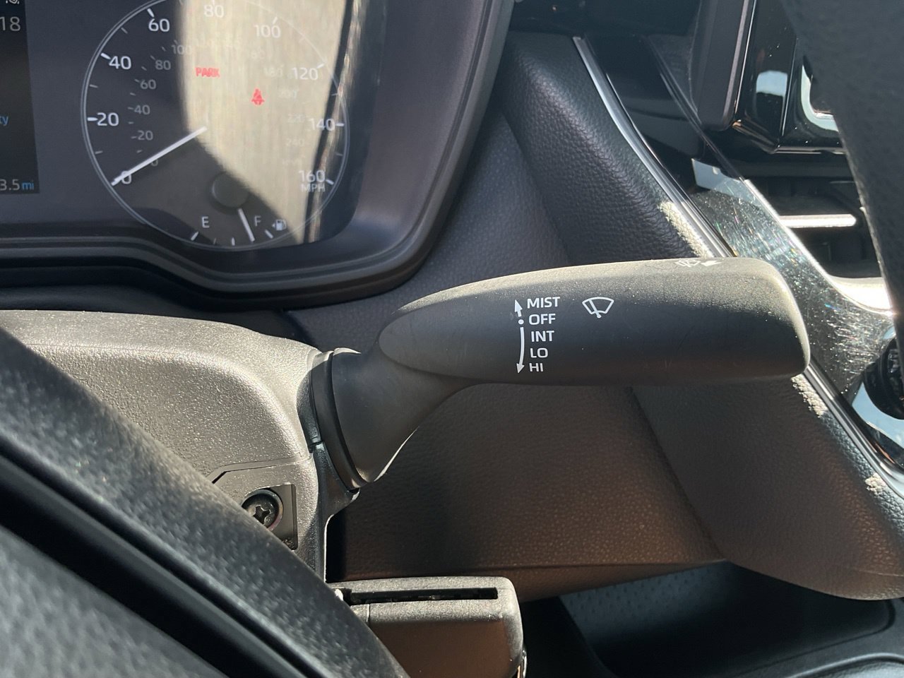 Used 2025 Toyota Corolla LE FWD image 31