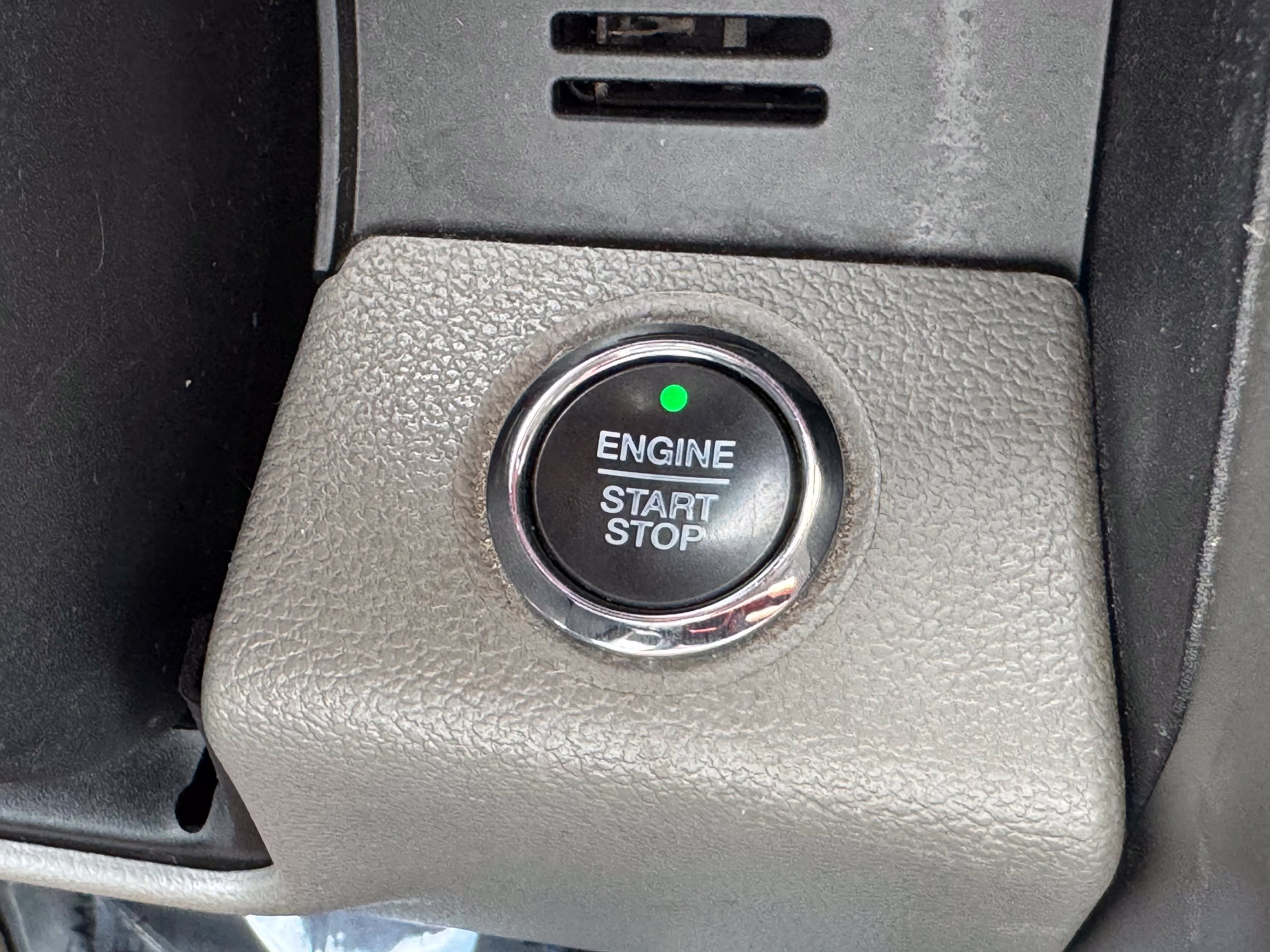 Used 2019 Ford F150 Lariat AWD/4WD image 40