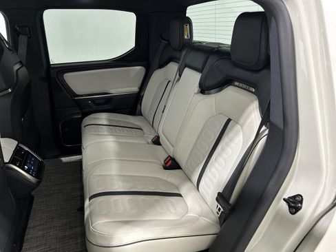 Used 2025 Rivian R1T Adventure AWD/4WD image 21