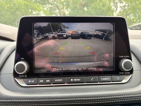 Certified 2023 Nissan Rogue SV FWD image 27