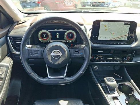 Certified 2023 Nissan Rogue Platinum AWD/4WD image 13