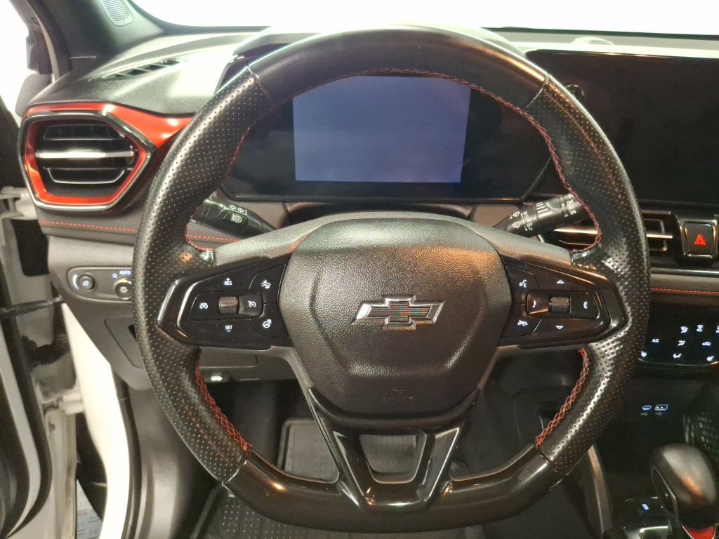 Used 2024 Chevrolet TrailBlazer RS AWD/4WD image 19