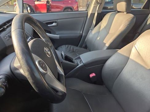 Used 2010 Toyota Prius Five image 9