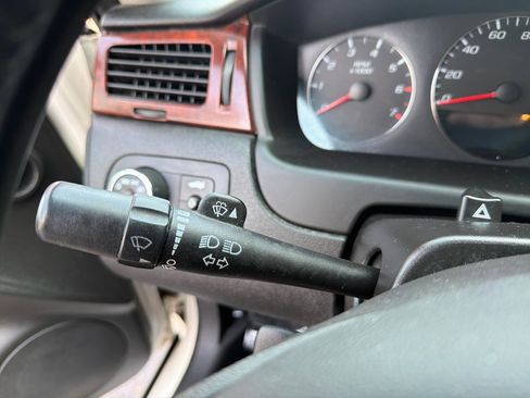 Used 2008 Chevrolet Impala LT w/ Luxury Edition Package image 42