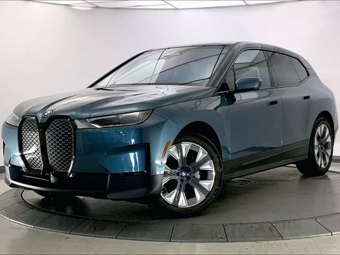 Certified 2024 BMW iX xDrive50 w/ Premium Package AWD/4WD image 10