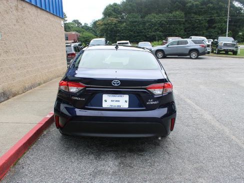Used 2023 Toyota Corolla LE FWD image 5